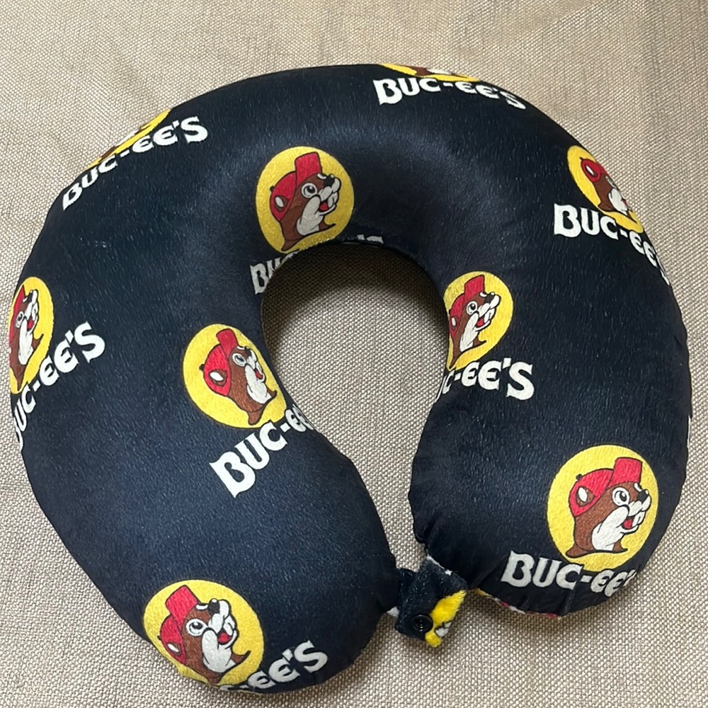 Nicee travel pillow